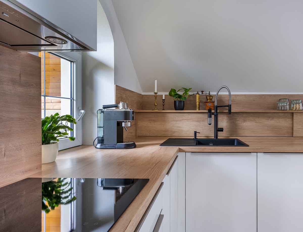 Klasické pracovní desky lamino dřevotříska